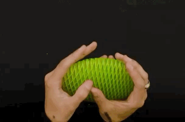 Juguete sensorial flexible de malla
